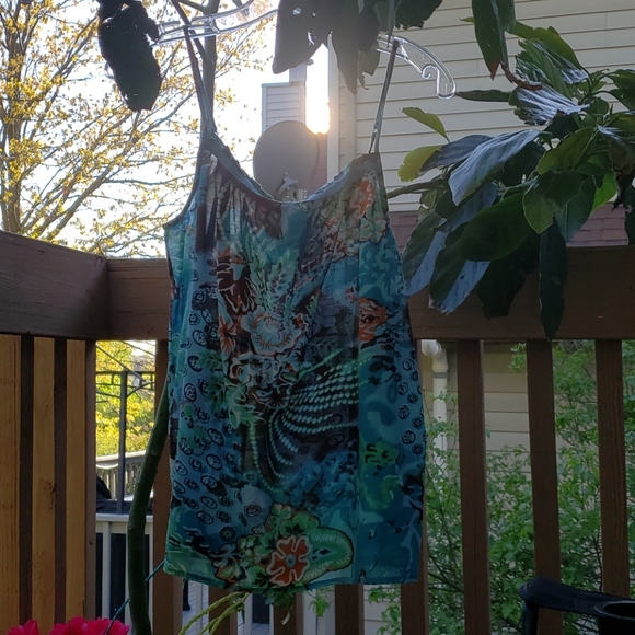 Da-Nang M Blue Floral Tank - Picture 1 of 8